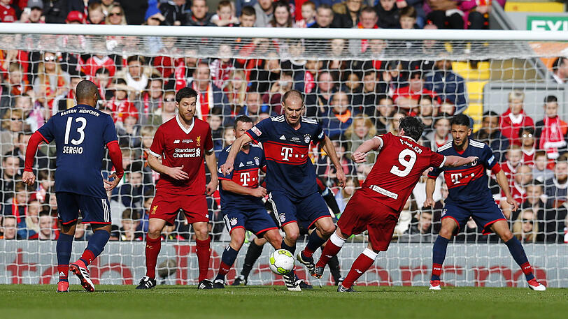 Liverpools Fowler zieht ab.