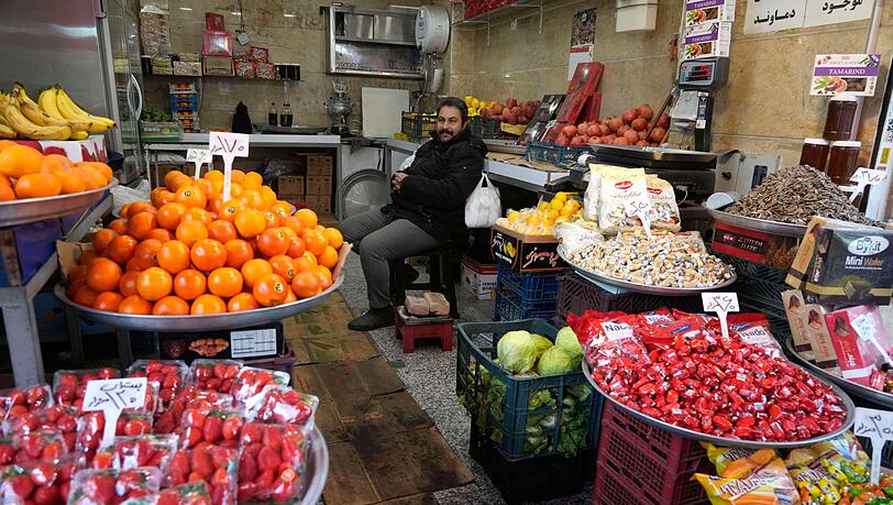 Mit einem Angriff verbinden manche Iraner die Hoffnung, dass sich im Land grundlegend etwas &auml;ndert. (Archivbild)