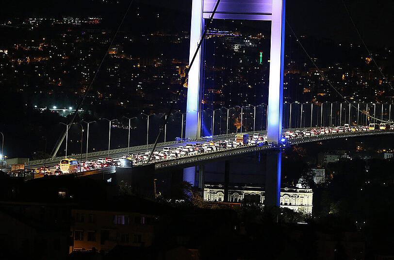 Ausnahmezustand nach Putschversuch in der Türkei am Freitagabend. Die Bilder.