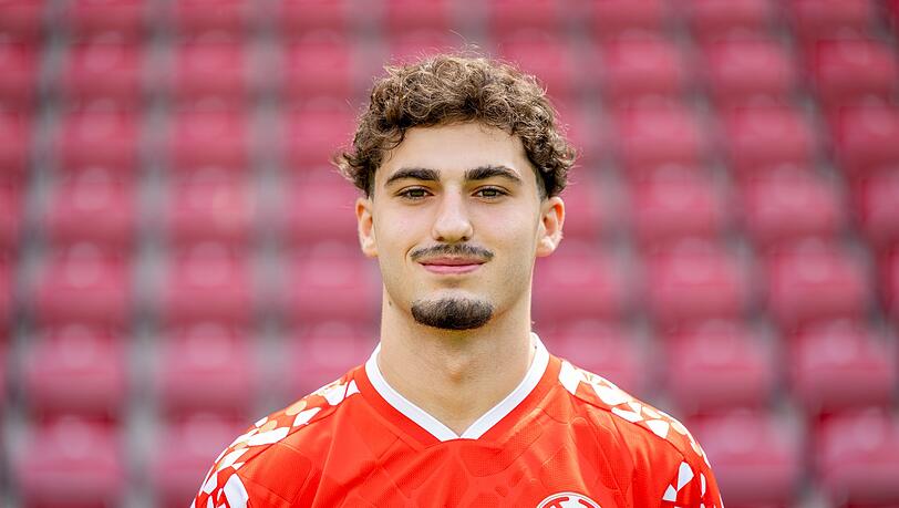 Verl&auml;sst Mainz und schlie&szlig;t sich F&uuml;rth an: Maxim Dal. (Archivbild)