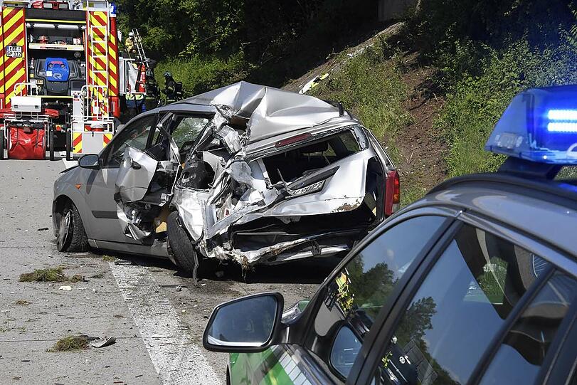 Die Fahrerin des Autos blieb nahezu unverletzt.