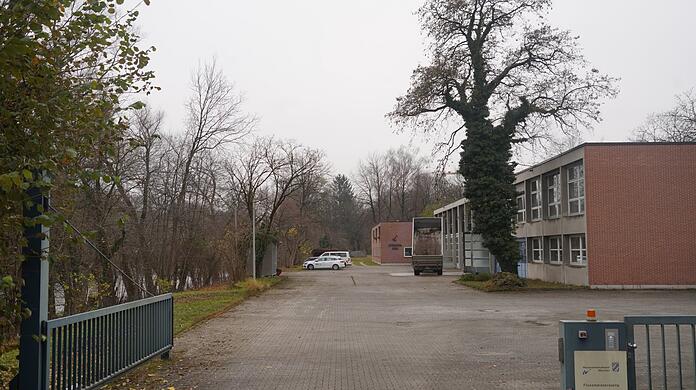Die Flussmeisterstelle an der Ifflandstraße. Sie soll nach dem Willen des Umweltministeriums verlegt werden.