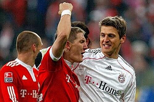 Jubeln am 8. Mai nach dem 34. Spieltag die Bayern wie hier mit Robben, Schweinsteiger und Keeper Butt - oder doch Bayer Leverkusen?