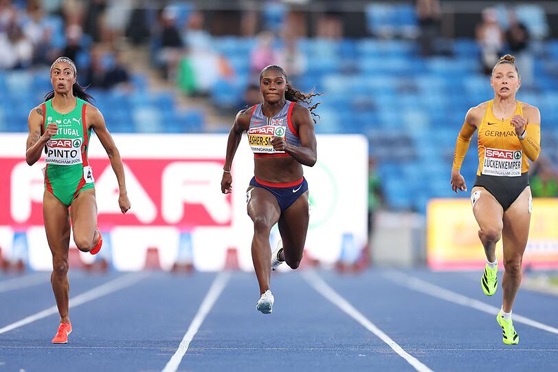 Sprinterin Gina Lückenkemper (rechts) schied bei der Leichtathletik-EM im Halbfinale über 100 Meter aus. Sprinterin Gina Lückenkemper (rechts) schied bei der Leichtathletik-EM im Halbfinale über 100 Meter aus.