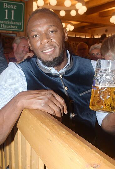 Usain Bolt feiert am Samstag im Schützenzelt gleich weiter.