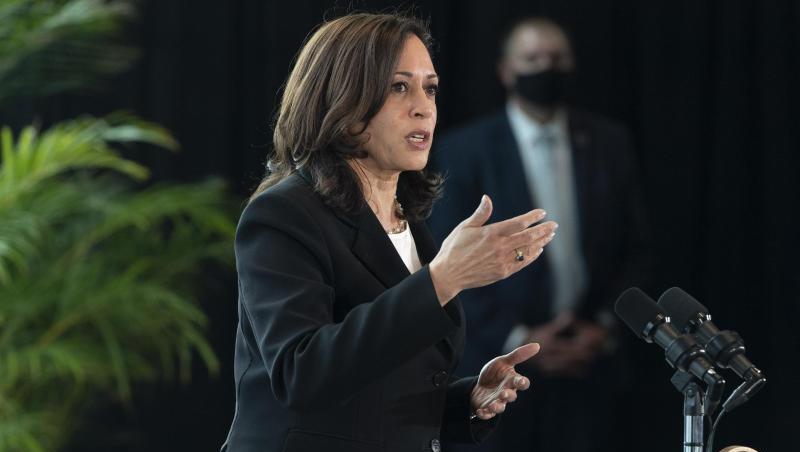 Kamala Harris, Vizepräsidentin der USA, spricht zu den Medien. Bei der ersten Auslandsreise von Kamala Harris als US-Vizepräsidentin haben in Mexiko die beiden Nachbarländer eine engere Zusammenarbeit unter anderem beim Thema Migration vereinbart.