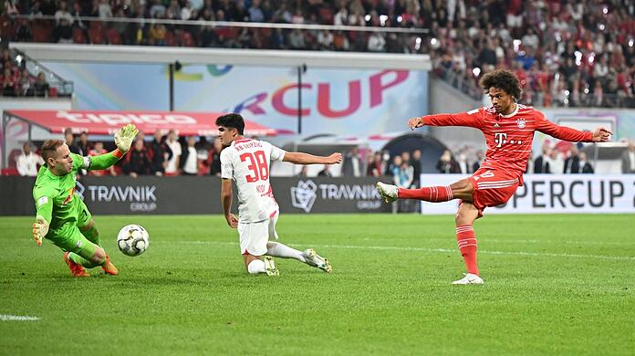 Leroys Tor-Tänzchen: Der eingewechselte Sanéerzielt im Supercup in Leipzig das 5:3.