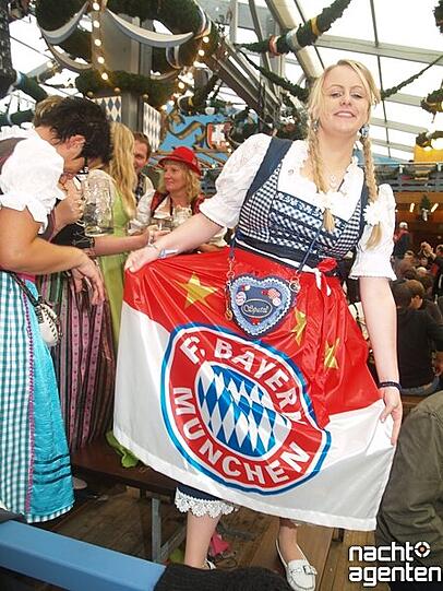 Oktoberfest 2011 auf der Theresienwiese (Montag, 19.09.2011). Noch mehr Pics gibts hier www.nachtagenten.de.