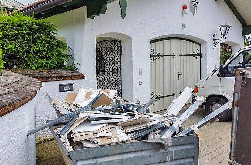 Die Villa am Tegernsee, die Daniel U. fluchtartig verlassen hat, wird komplett renoviert.