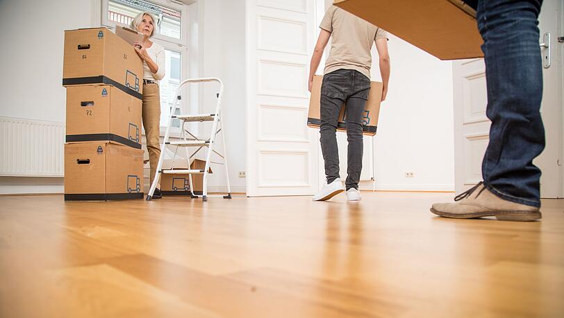 Männer sind beim Auszug aus dem Elternhaus im Schnitt älter als Frauen. (Symbolbild) Männer sind beim Auszug aus dem Elternhaus im Schnitt älter als Frauen. (Symbolbild)