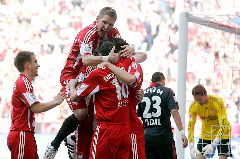Der Jubel der Bayern beim Torfest gegen Leverkusen.
