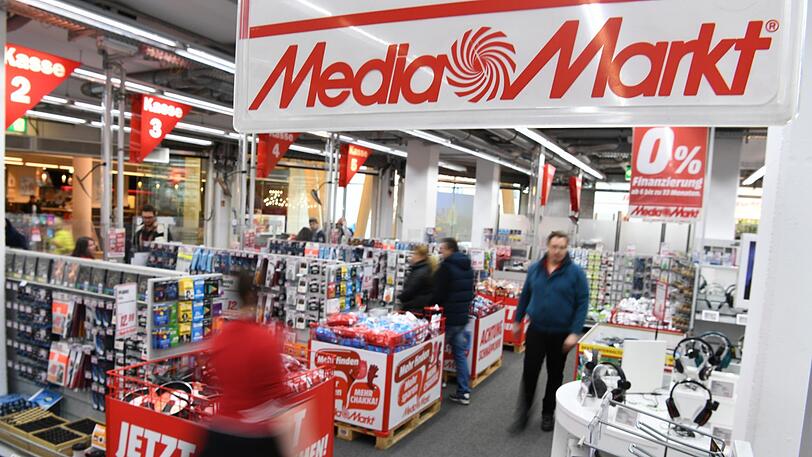 Media Markt hat wie Konzernschwester Saturn mit sinkenden Umsätzen zu kämpfen. Nun soll gespart werden - auch am Personal.