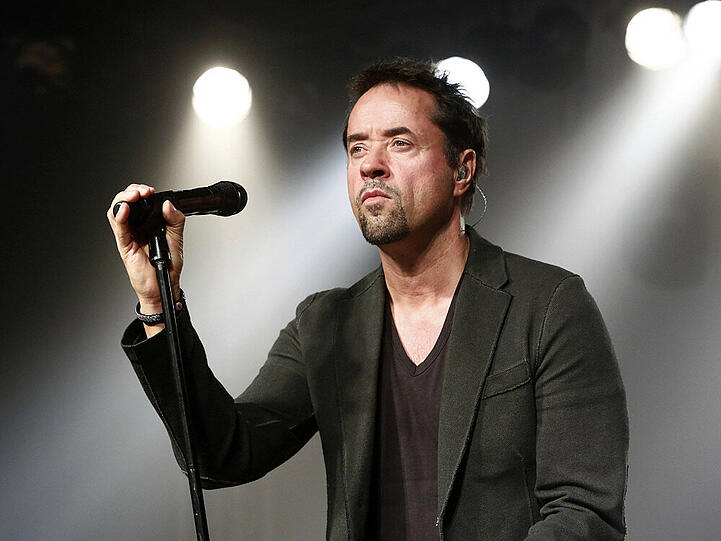 Jan Josef Liefers kann nicht nur Schauspielern sondern auch Singen