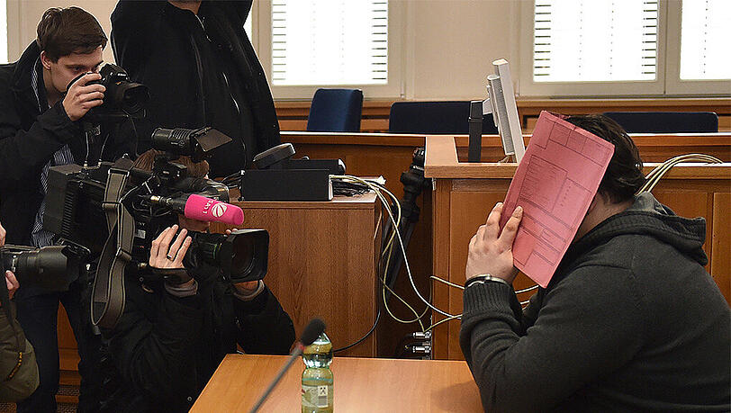 Am Donnerstag wird das Urteil gegen den Ex-Pfleger erwartet. Dem Mann droht lebenslange Haft. Am Donnerstag wird das Urteil gegen den Ex-Pfleger erwartet. Dem Mann droht lebenslange Haft.