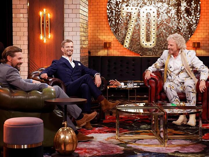 Thomas Gottschalk feiert seinen 70. Geburtstag mit Klaas Heufer-Umlauf (l) und Joko Winterscheidt.