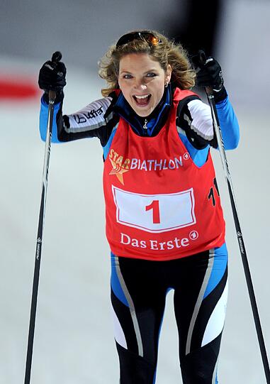 Schauspielerin Susanne Paetzold hatte sichtlich Spaß beim Star-Biathlon.