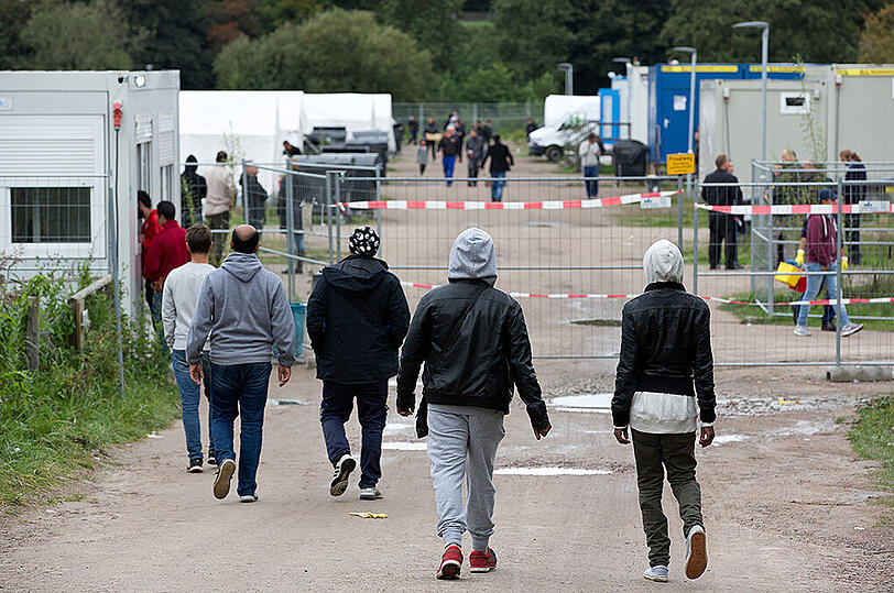 Die Erstaufnahmestelle in Hamburg Wilhelmsburg. Hie rkam es am Dienstagabend zu Gewalt unter Flüchtlingen.