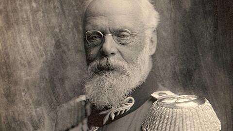 Ludwig III. im Jahr 1912. Er war der letzte König von Bayern. Mit ihm enden 738 Jahre Herrschaft der Wittelsbacher über den späteren Freistaat. Einer seiner Nachkommen, Ururenkel Prinz Ludwig von Bayern (39), engagiert sich heute stark in der Entwicklungshilfe in Kenia.