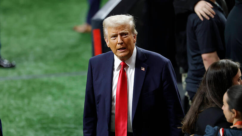 Donald Trump erfreute sich beim Super Bowl daran, dass Taylor Swift ausgebuht wurde. Donald Trump erfreute sich beim Super Bowl daran, dass Taylor Swift ausgebuht wurde.