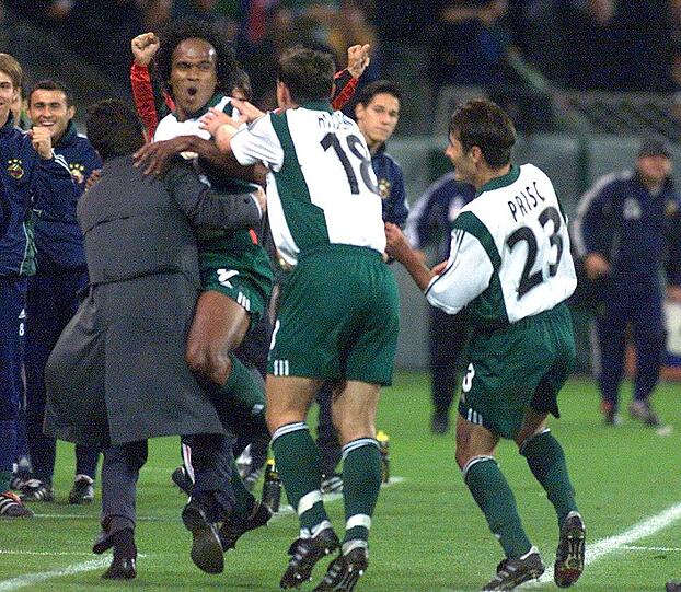 Nach nur einer Saison wurde eMatthäus wegen des Verpassen der sportlichen Ziele sowie aufgrund angeblich öffentlich getätigten, vereinsschädigenden Aussagen entlassen. Man trennte sich im Streit - Matthäus erhielt sein ausstehendes Gehalt nicht, eine Klage seitens des Trainers gegen den Klub wegen Rufschädigung war nicht erfolgreich.