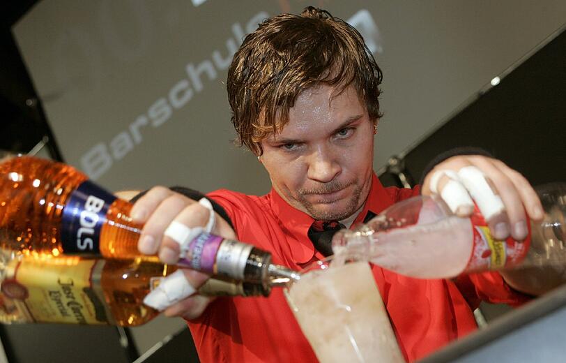 Schafft 389 Cocktails in der Stunde: Matthias Knorr.