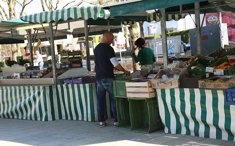 Am Neuperlacher Wochenmarkt wird Jubiläum gefeiert (Symbolbild).