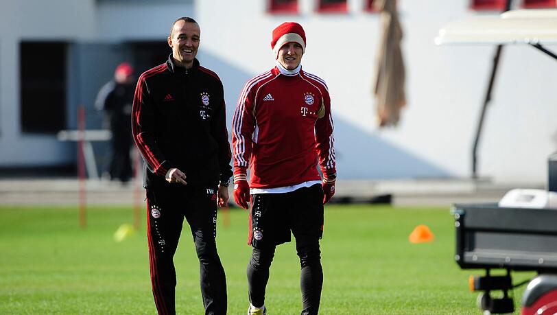 Der Deutsche Rekordmeister Bayern München hofft im Endspurt bis zur Winterpause auf ein vorzeitiges Comeback von Vize-Kapitän Bastian Schweinsteiger. Der Deutsche Rekordmeister Bayern München hofft im Endspurt bis zur Winterpause auf ein vorzeitiges Comeback von Vize-Kapitän Bastian Schweinsteiger.