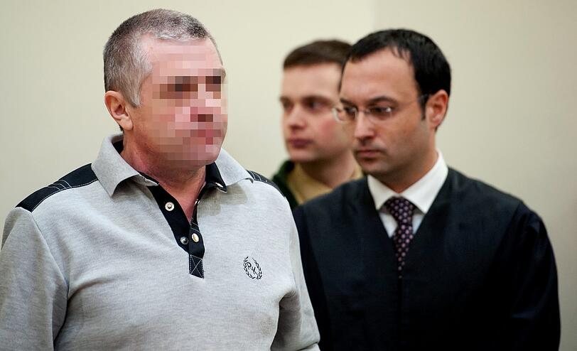 Der Prozess um den Doppelmord in Krailling hat begonnen - die Bilder aus dem Gericht