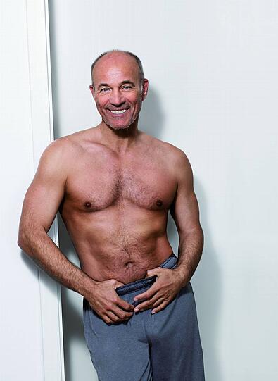 Heiner Lauterbach hat in Sachen Party in seinen jungen Jahren alles erlebt. Jetzt, mit 60 Jahren, ist er körperlich in Top-Form, denn seine persönliche Fitness ist seine Mission.