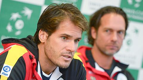 Bei der Pressekonferenz des deutschen Davis-Cup-Teams setzte Tommy Haas hinter einen möglichen Einsatz in der ersten Runde noch ein Fragezeichen.