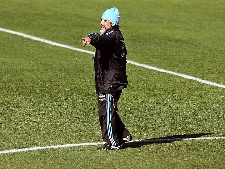 Liebt eigenwillige Auftritte: Diego Armando Maradona.