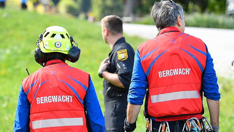 Der 13-jährige Junge wurde nach dem Sturz von der Bergwacht gerettet. (Symbolbild)