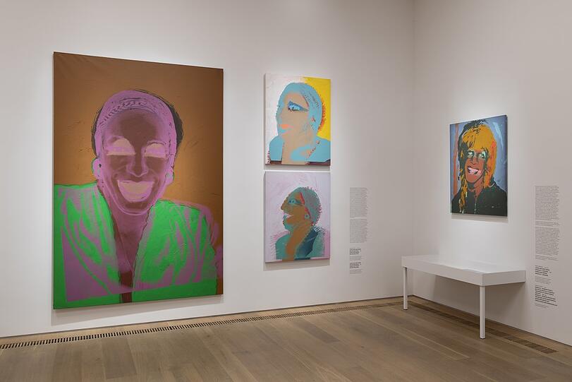 Andy Warhol hat seine Dragqueens "Ladies and Gentlemen" Mitte der 70er Jahre auf die Leinwand gebracht, dafür hat es damals durchaus Mut gebraucht.