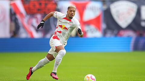 Leipzigs Spieler Benjamin Henrichs hat Hass-Nachrichten gegen ihn im Netz öffentlich gemacht.