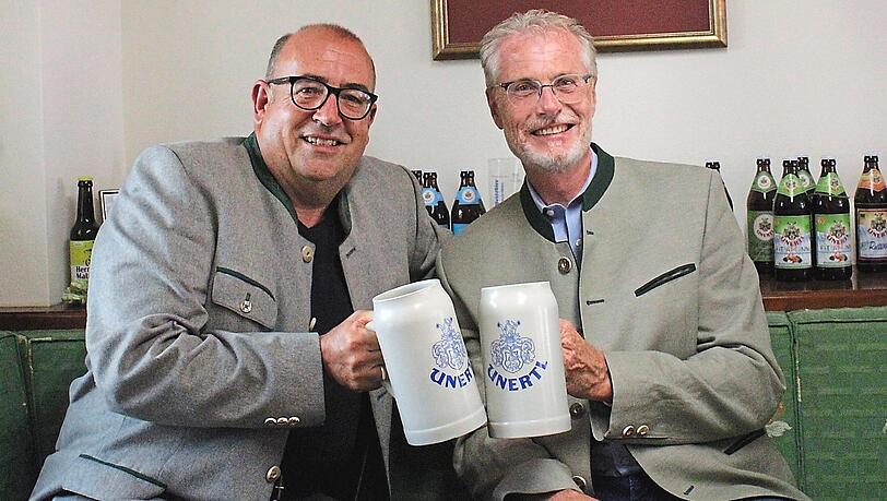 Hier war noch alles in Ordnung: Wolfgang Unertl (links) mit dem Geschäftsführer Stefan Haunberger. Hier war noch alles in Ordnung: Wolfgang Unertl (links) mit dem Geschäftsführer Stefan Haunberger.