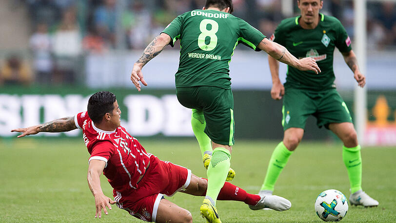 FC Bayern gegen Werder Bremen: Und dann war es soweit. Um 17:50 Uhr nimmt James Rodriguez seine Arbeit beim FC Bayern auf.