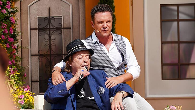 Tony Marshall singt gemeinsam mit Stefan Mross "Schöne Maid".