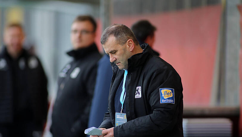 Welche Spieler stehen bei Sportboss Manfred Paula auf dem Zettel?