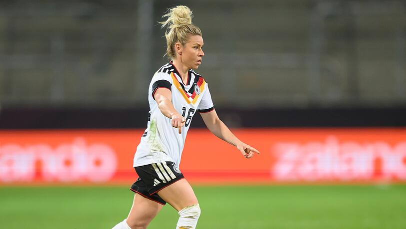 Weiter Bayern-Dirigentin: Linda Dallmann. (Archivbild)