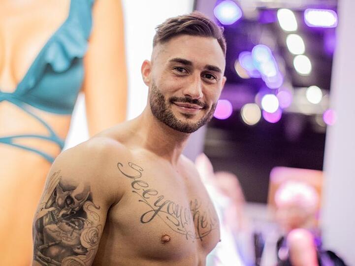 Der Influencer Florian Buchholz, aufgenommen auf der Fitnessmesse Fibo.