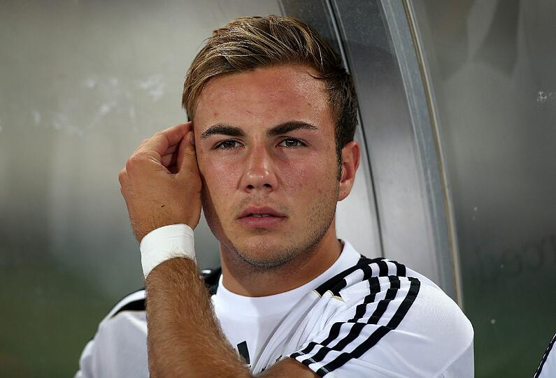 MARIO GÖTZE: Note 4. Der Kumpel von Reus kam nach der Pause, fummelte sich hinein auf Linksaußen, war jedoch ungefährlich.