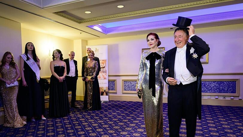 Fesches Hingucker-Paar: Mörtel Lugner und Priscilla Presley.