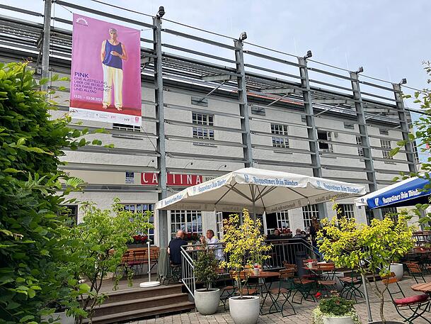 In der Pasinger Fabrik wurden früher Schuhe hergestellt. In der Pasinger Fabrik wurden früher Schuhe hergestellt.