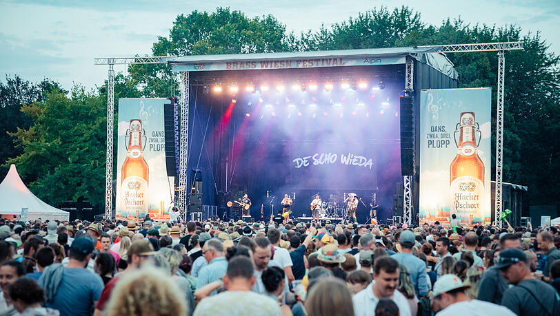 Das "Brass Wiesn Festival" hat an diesem Wochenende das letzte Mal am Echinger See stattgefunden. K&uuml;nftig wird es an einem anderen Veranstaltungsort abgehalten.