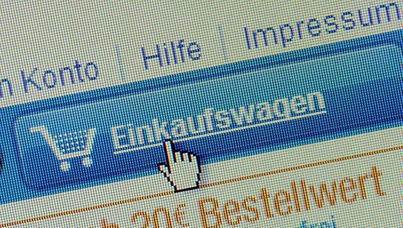 Sieger, Mittelfeld, Verlierer: Sieben Online-Bezahldienste im Test. Sieger, Mittelfeld, Verlierer: Sieben Online-Bezahldienste im Test.