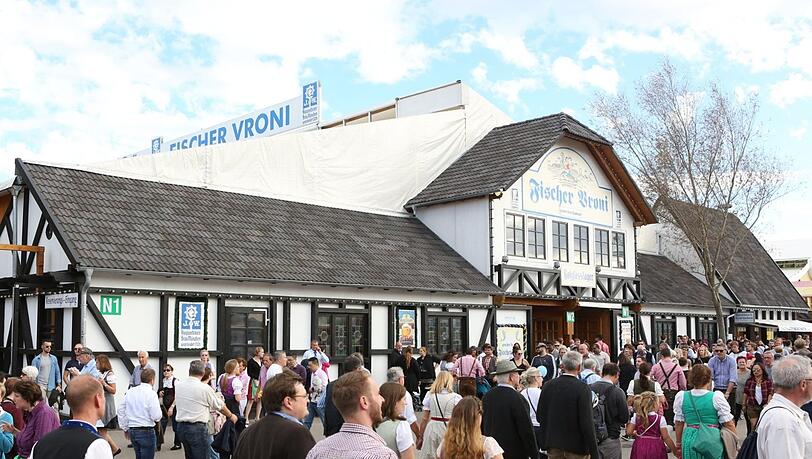 In der Fischer-Vroni wird Augustiner ausgeschenkt. In der Fischer-Vroni wird Augustiner ausgeschenkt.