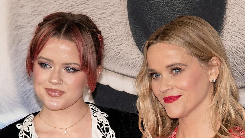 Ava Phillippe (l.) mit ihrer Mutter Reese Witherspoon im Dezember 2021.