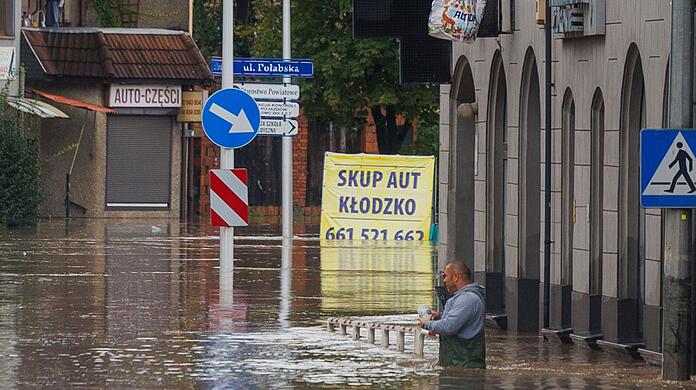 Die Hochwasserlage spitzt sich auch in Polen weiter zu, hier in Klodzko.