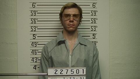 Evan Peters in der Netflix-Serie  "Dahmer - Monster: Die Geschichte von Jeffrey Dahmer".