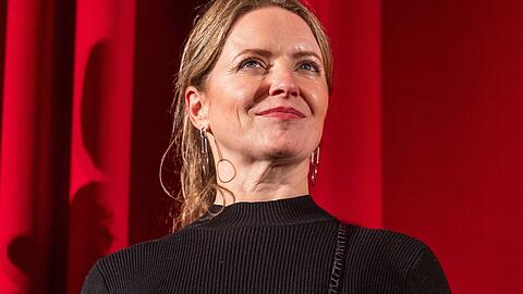 Ex-"Rosenheim-Cops"-Darstellerin Diana Staehly schl&auml;gt ernste T&ouml;ne an.